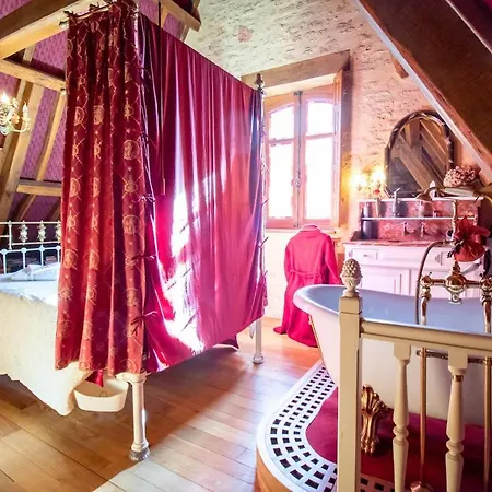Holiday home Chateau Des Fournels Villefranche-du-Perigord